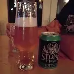 Stone IPA z Stone Brewing - Berlin